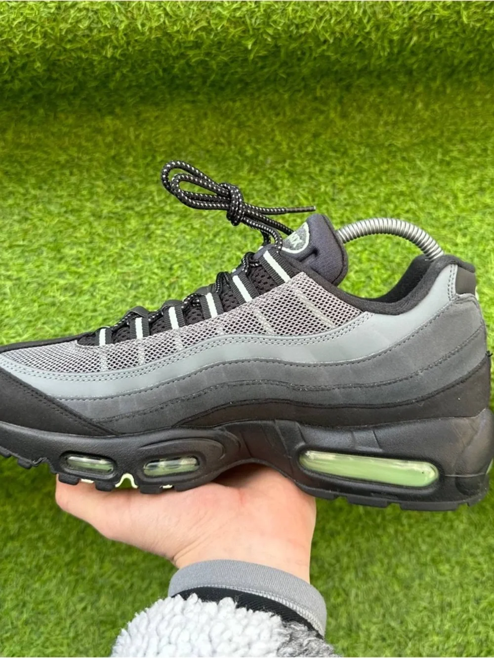 Shoes Nike Air Max 95 Vapor Green Men's Brand New Men's Sneakers Size 9 US - Picture 3 of 5